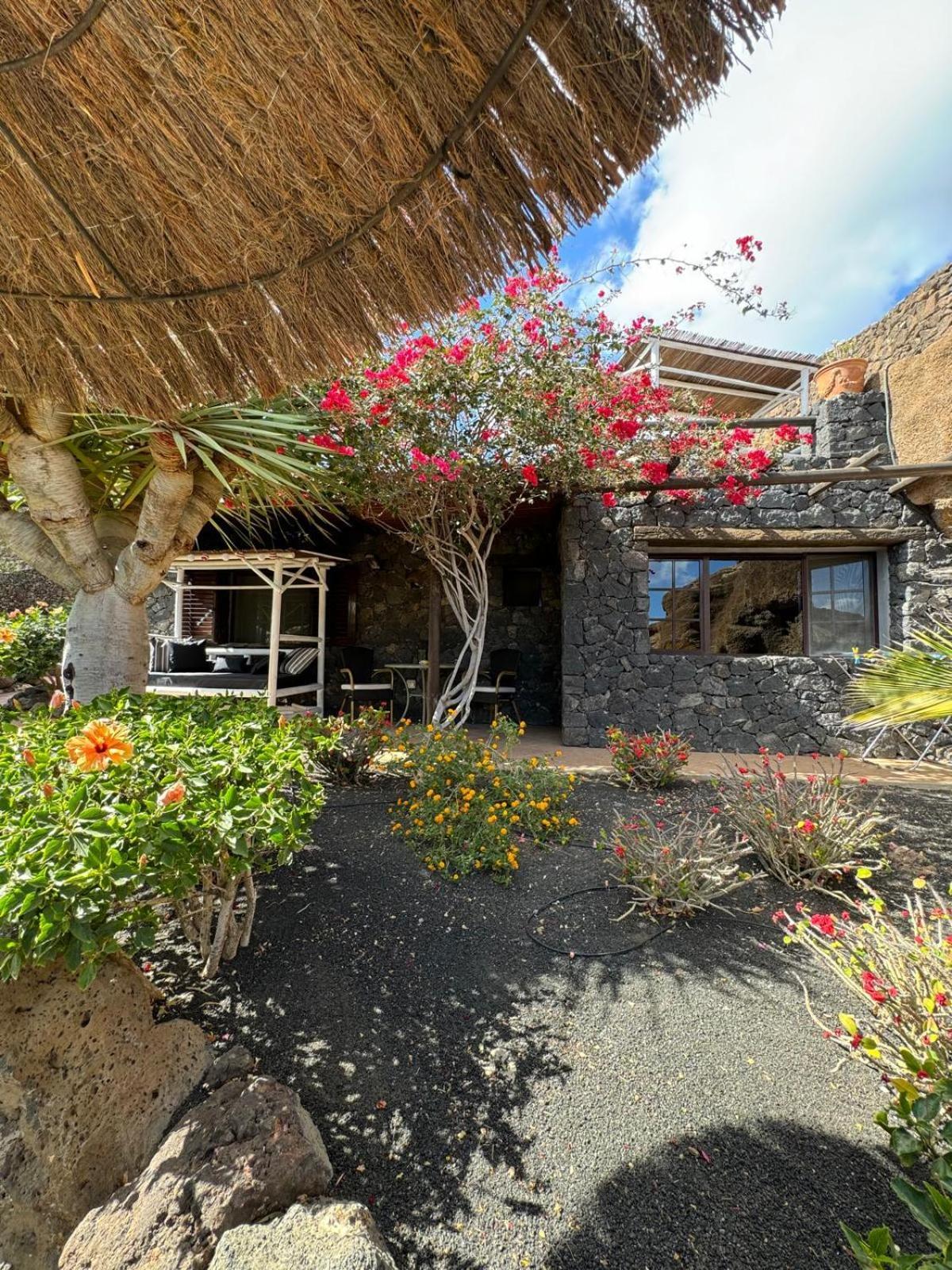Castillo Lanzarote Villa Bailey - Luxury Villa - Pet Friendly With Heated Pool La Asomada  Екстер'єр фото